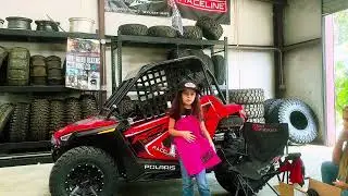 Shelby’s delivery of Off-road Vixens just arrived! 