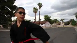 Rey Demos his fighting skills Part I (using the Defy G5)