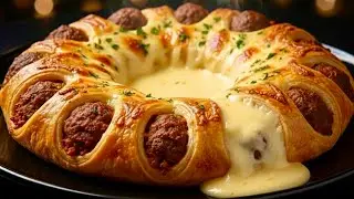 Простые ингредиенты &ndash; невероятный результат! Этот рождественский мясной пирог готов за 20 минут 🎄🔥