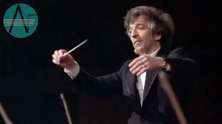 Mussorgski - The Old Castle with Promenade (Ashkenazy, Swedish Radio Symphony Orchestra)