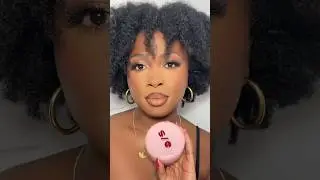 One size ultimate blurring powder 😍😍              #settingpowder #onesizebeauty #blackgirlmakeup