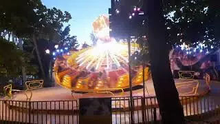 В Городском парке Юность ПКиО города Калининграда Культуры и Отдыха (бывший К&euml;нигсберг летом вечером