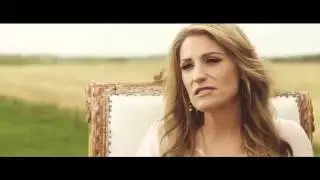 Kyla Lee in Leslie DiNicola's Keep Your Light Music Video