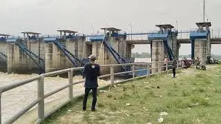 The Bojonegoro movable dam overflows with fish like pillows