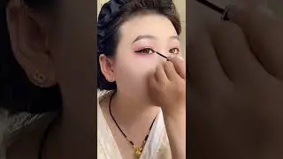 Eyeliner tips Drawing eyeliner for clumsy people