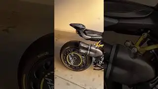 Single vs Double Swingarms - Which One's Actually Better? #swingarms #comparison #single #double