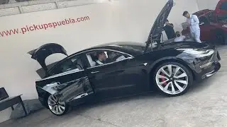 Presentaci&oacute;n de Tesla Model 3 en Pickups Puebla