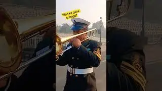 kiris ka gana sunega? #shortvideo #familyvlog #bollywood #parade #music #delhi #trombonesolo
