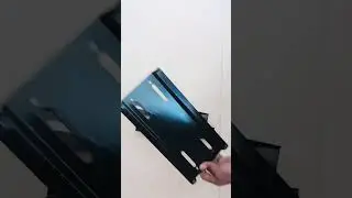 LCD/LED T.V. wall mount fits most 14