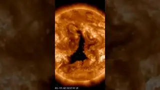 UM BURACO NO SOL DO TAMANHO DE 60 TERRAS !!
