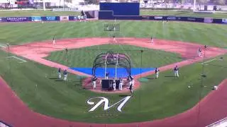 Brewers LF Ryan Braun takes some swings