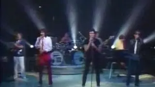 THREE DOG NIGHT (Live) - LIAR  (Rare 80s w / lyrics)