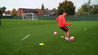 How to pass a ball | LFC International Academy Passing Challenge