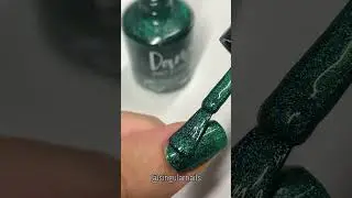 Dam Nail Polish Emerald live swatch 💚💿 #nailswatch #nails