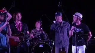 Free falling at #SpnHon #Conolulu