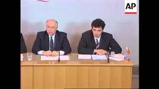 Russia-Government officials to drive Russian cars