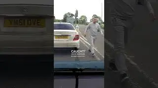 How is this lady so relaxed when faced with a road-man! 😳#ukdashcams