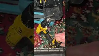 Шуруповерт Dewalt DCD-776-ks