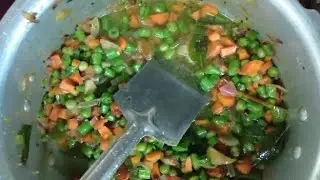 ரவா கிச்சடி /Rava kichadi (Top one kitchen)