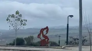 A Chianciano Terme installata un'opera d'arte pubblica dell'artista Aris che omaggia Pirandello