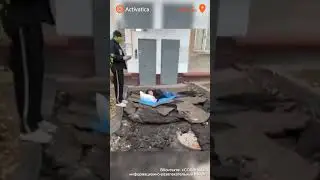 🟠Москвичка легла спать у подъезда, протестуя против шума