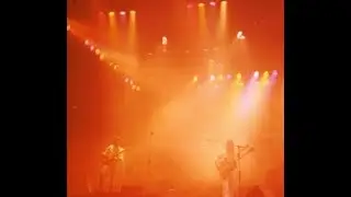 GENESIS - Dance on a Volcano / Los Endos (live in London, 03/01/1977)