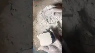 #asmr #chalkasmr #homemadechalk #plainjanegymchalk #chalkpowder #chalkcrumble #cornstarch #crunchy