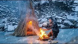 Frozen Survival: Reed Shelter and Ice Fishing