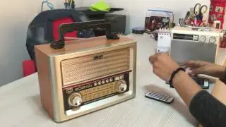 Radio dise&ntilde;o retro cuadrada