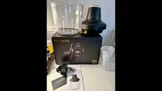Join me to try Resiner&rsquo;s AirLess Pro Bubble Remover! It&rsquo;s awesome.