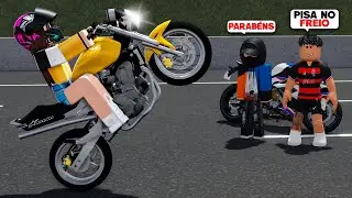 ROBLOX - ENSINEI MINHA AMIGA A DAR GRAU DE MOTO 🤩