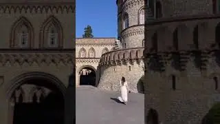 Wedding in a castle- Danielle Li is a wedding photographer from West London exploring Horsley Towers