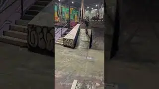 Smooth Ollie and back 180 on pyramid