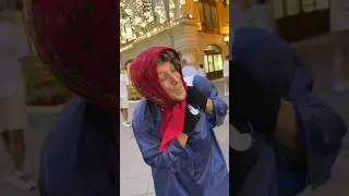 ПРИТВОРИЛСЯ БАБКОЙ спел / реакции людей / прохожие в ШОКЕ #пранк #бабка