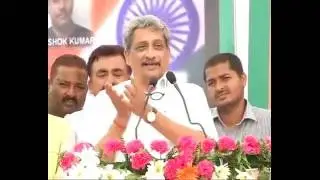 Defence Minister Shri Manohar Parrikar addresses public meeting in Agra, UP