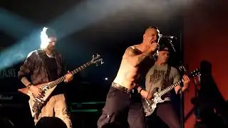 Discharge - Live in Berlin (Punk & Disorderly, 2015)