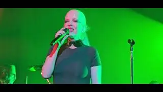 GARBAGE  - BLEED LIKE ME
