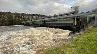 Portna flood gates on the Lower River Bann (4K)