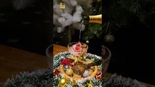 Merry Berry Fizz 🍓 Sparkling Christmas Cocktail with Berries, Warm Spices & Coconut Snow Pop #vital