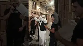 رجل كويتي يعجب بشارع المتنبي وغناء الجميل