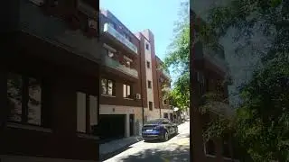 Vor dem Hotel Color in dem Lars Mittank war in Varna (Bulgarien 2025)