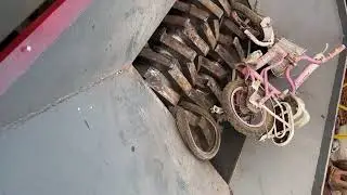 bike shredder machine. bike crusher. Aluminum shredder. #shreddermachine #plasticshredder