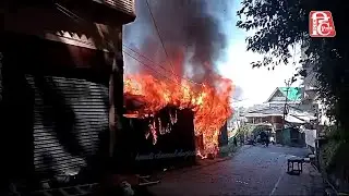 दार्जीलिङ गान्धी ग्राम वार्ड नं. ११ मा आगलागी || घरपरिवारका सदस्यहरूलाई सुरक्षित  निकाल्न सफल !!