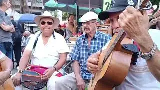 Especial de los auténticos del ritmo y la reina del parque berrio 