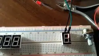 Jak podłączyć wyświetlacz 7 segmentowy bez arduino