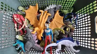 Hunting found Shin Godzilla,T Rex,indominus Rex,Burning Godzilla,earth Godzilla,space Godzilla,kong,
