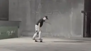 Roundhouse cutback #surfskate #bottomturn #cutback