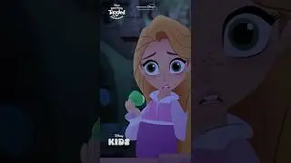 Rapunzel 👑 Meets 🤝 Pascal 🦎 | Rapunzel's Tangled Adventure