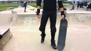 Fakie 180 frontside rock n roll out. Mini ramp madness.