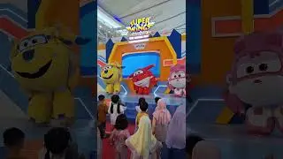 Super wings meet and greet #superwings #toys